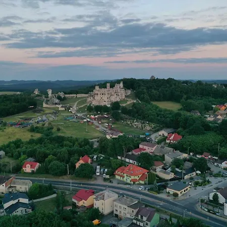 Gosciniec Pod Lilijka * Podzamcze (Zawiercie)