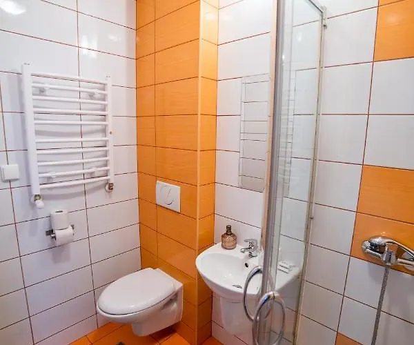 Gosciniec Pod Lilijka Hotel Podzamcze (Zawiercie)