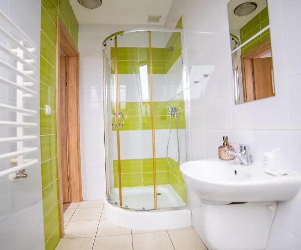 Gosciniec Pod Lilijka * Podzamcze (Zawiercie)