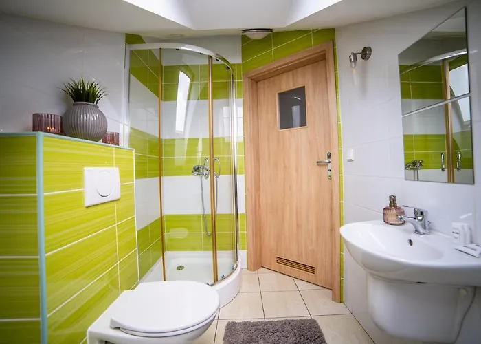 Gosciniec Pod Lilijka * Podzamcze (Zawiercie)